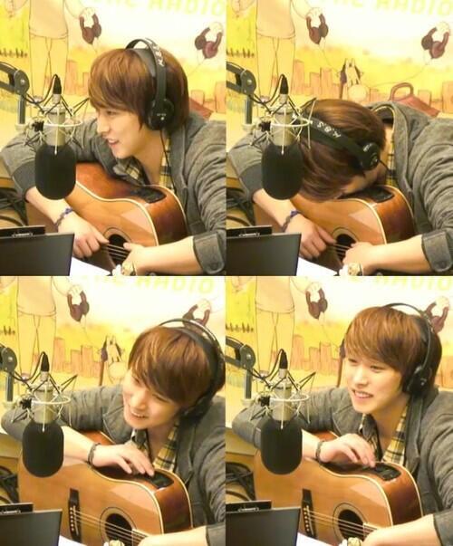 kim_somy's tweet photo. So cuuuuuuuuuuuuuuuuute #sungmin """""""",,,,,,,,,,,,,,,,,,, http://t.co/0c7GERpfOI