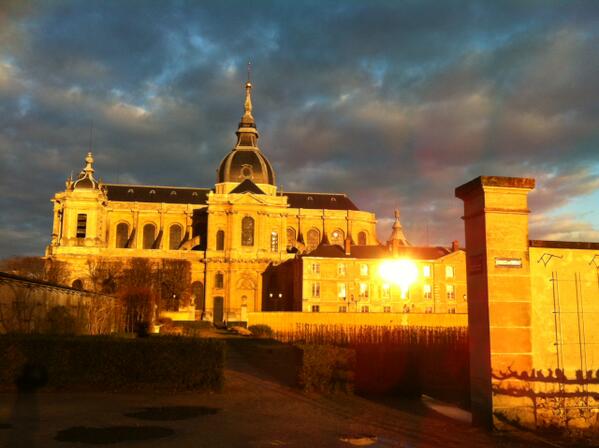 C'est maintenant ou jamais ! Plus que 17h pour contribuer à PDF sur KissKissBankBank...  bit.ly/10Cgr2z