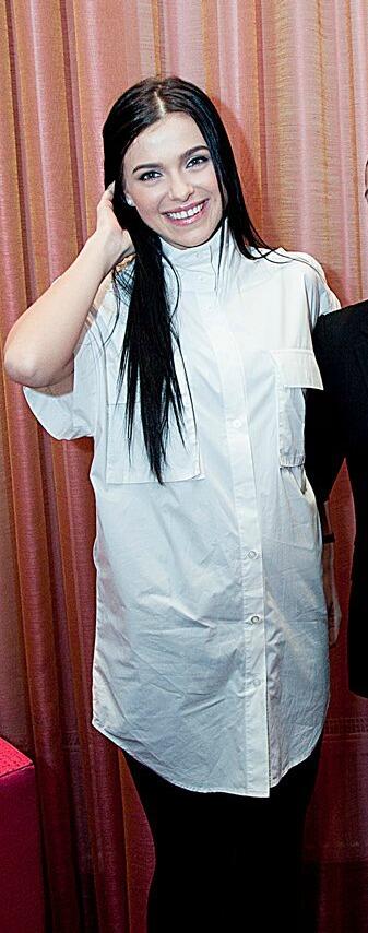SerebroUK's tweet photo. @SerebroOfficial Lenaa, ur birthday.. SOON ;3 http://t.co/5EnjeUFkP1