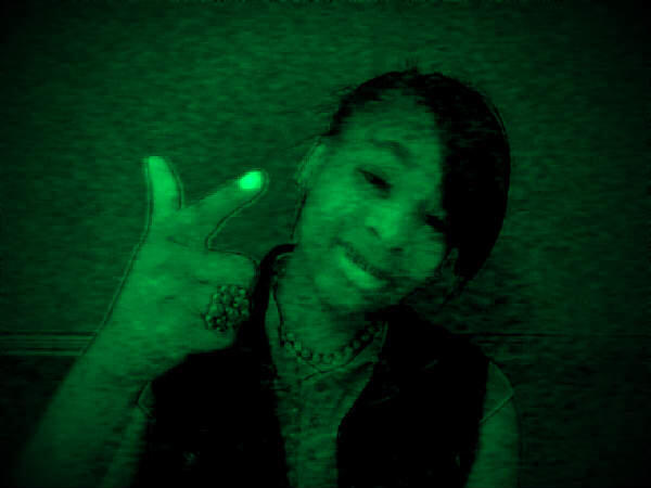 thatGirlNeNe_'s tweet photo. DIS GIRL UGLY IGOTTA POINT HER OUT LOL #webcamtoy http://t.co/C0uFfmEUtg
