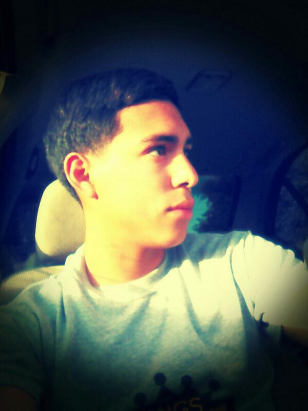 Mario_Fuentes11's tweet image. #Bored #BeforePractice