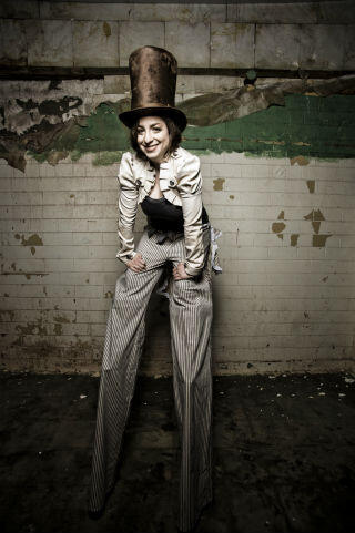 SkystheLimitSW's tweet photo. This tall stilt walkin' lady is finally on twitter! tweet! tweet! http://t.co/xO70p3JCV0