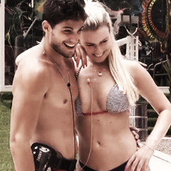 EUAMOAFE's tweet photo. Amo por sua beleza, Amo por sua grandeza , Amo por seus carinhos, Amo por seu amor... http://t.co/Izwjnbg9Fj