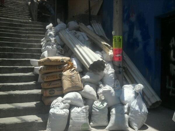 Col. Aguilas tercer parque andador 2,retiro de cascajo