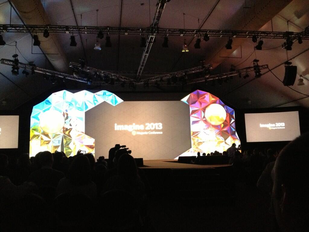 SalesWarp: #TaylorMcFerrin rockin the beat box at @magentoimagine closing http://t.co/ntbWuosFDx