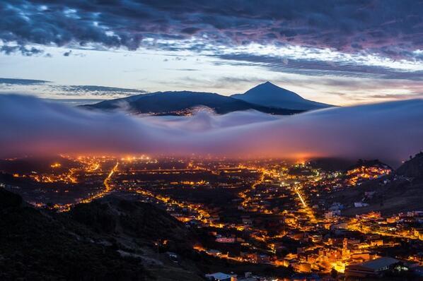 EduAcevedo_'s tweet photo. Te parece suficiente esta imagen para visitar #Tenerife? el #Teide #turismo  http://t.co/2CciLpygMu”