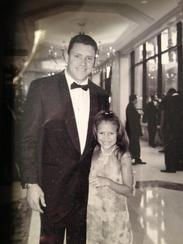 BrunellMark's tweet photo. Best daughter ever. Love my Sissy. http://t.co/8cBAGGwWfx