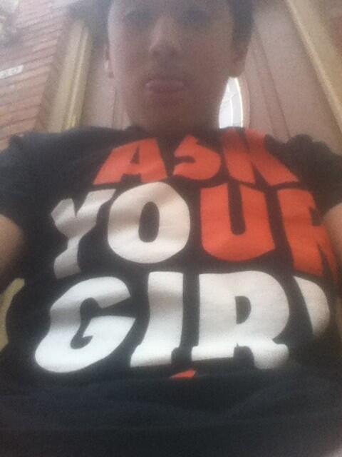 DoNiVan_XD's tweet photo. Ask Your Girl
#Adidas #AskYourGirl #MoneyWellSpent #BurningOutside http://t.co/CPvVHOiOsG