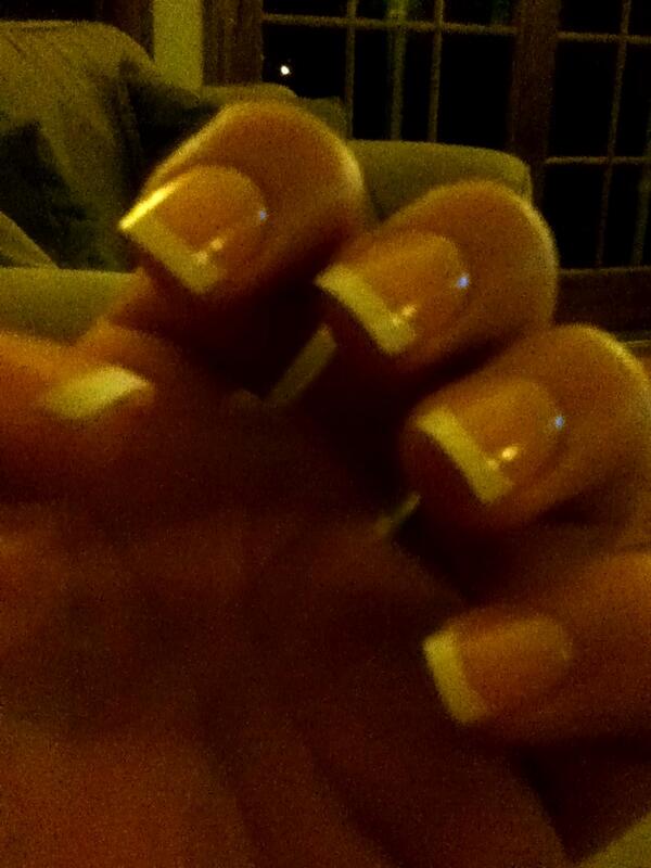 katelyn_iSki's tweet image. Nails!💙👍😍 #simpleandpretty