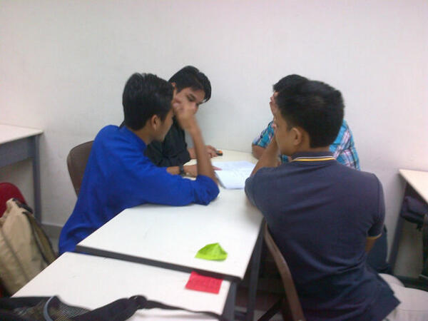 afnannajmi's tweet image. Mahaguru @ahmadmuhaymin tgh memperturunkan ilmu di dada #sembah #SeriouslySpeaking