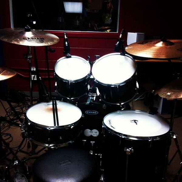 LeviHansinger's tweet photo. Had a badass day recording. So many nice feels. http://t.co/TljNZKOdbl