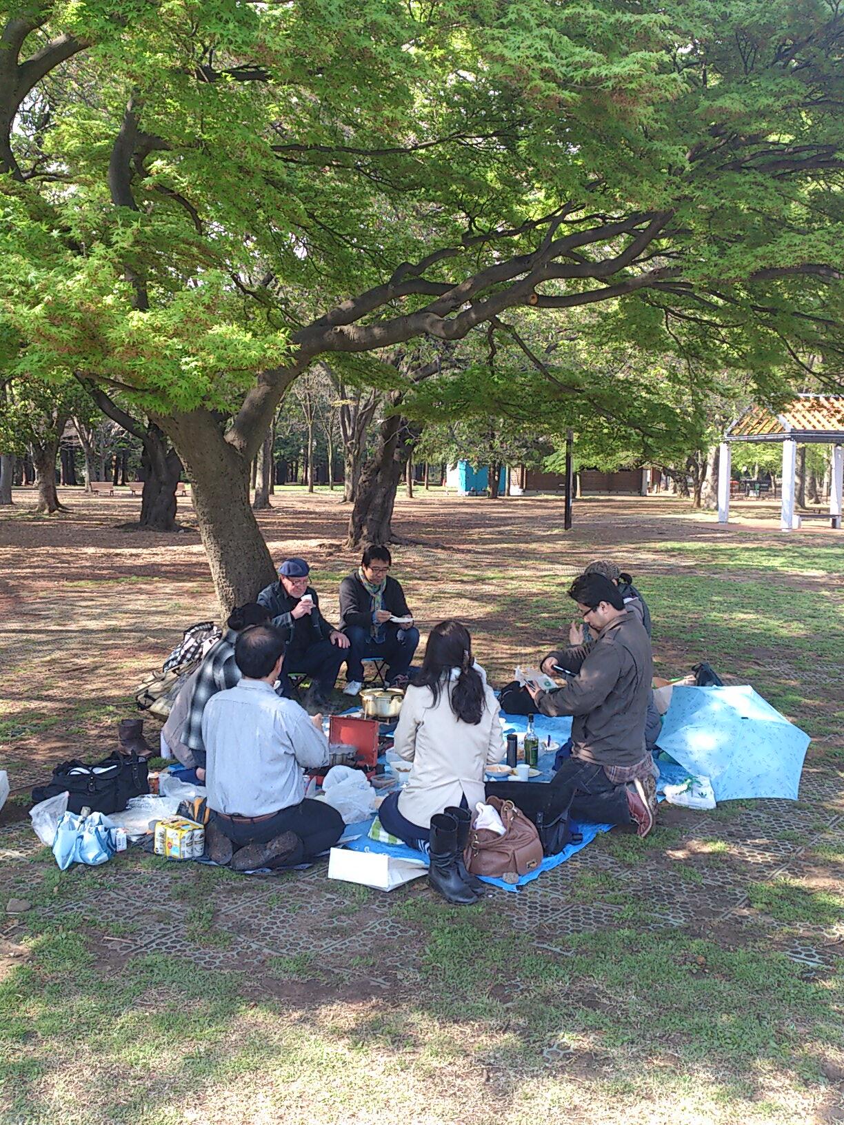 تويتر 認定npo法人 Tokyo Novyi Art 旧 東京ノーヴイ レパートリーシアター على تويتر 本日4月11日は我らが芸術監督アニシモフ氏の誕生日 ただいま都内某公園にてピクニックバースデーパーティー中 これから場所を移動して夜までお祝いプログラムが目白押し