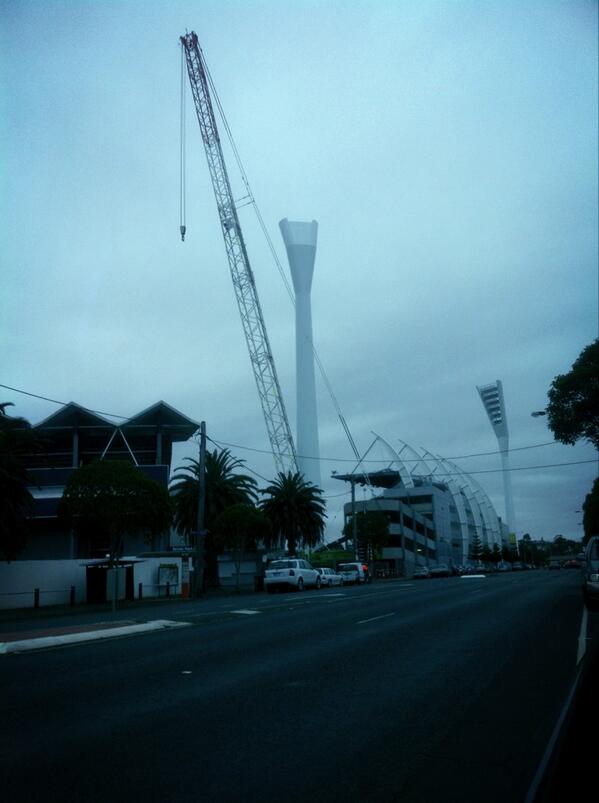 LilGreenCorner's tweet photo. Who's going to have the best regional stadium in the country??! #lettherebelight @geelongaddy @GeelongCats http://t.co/bRHcP9K9ql