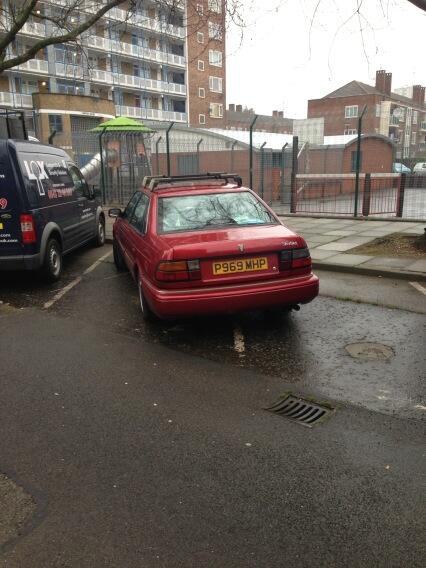 P969 MHP displaying Inconsiderate Parking