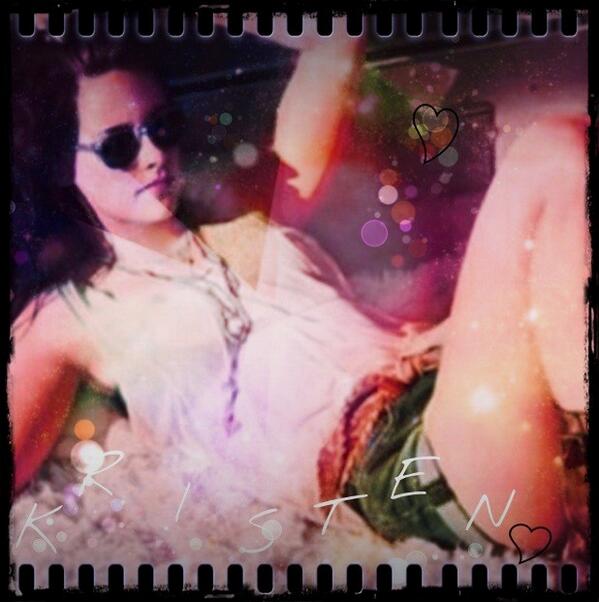 twihardforever5's tweet image. #myedit Kstew 😋 #multiapp