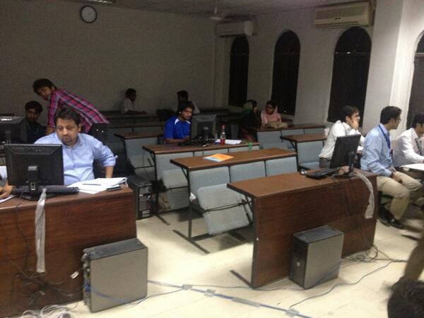 procomnet2013's tweet image. Judges for speed programming. 
Best at the buisness. #Procom2013  #Karachi #Speedprogramming