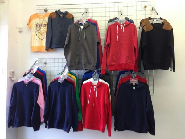 Dannyraza's tweet image. #ThreeLayer sportswear display Center at #DownTownLA #losangeles  #Whole #Sale #Hoodie #sweatshirt #Teeshirt