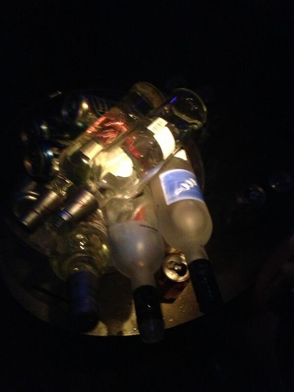 patylozano18's tweet image. Y asi quieren que cumpla mi apuesta 😒😒 #notgoodforme