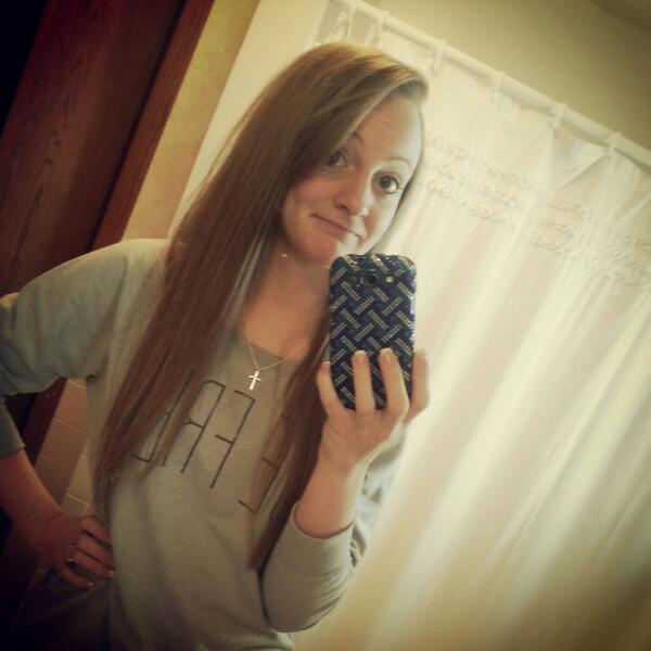 purplejos_9's tweet image. Actually have school today. Wazzup with that? #ForeignConcept #BeFree