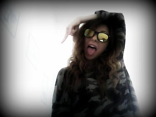 DenisseMiss's tweet photo. pomeriggio con la jack http://t.co/Bziul6hdDu