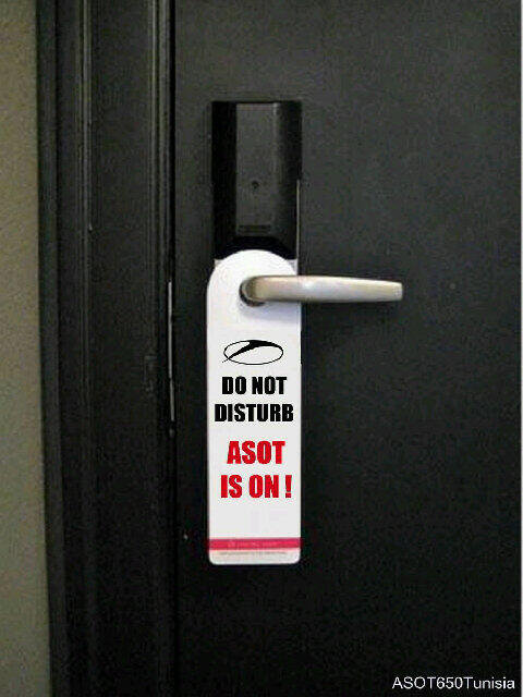 whitemic1's tweet image. Please #SAtrancefamily #TranceFamily #ASOT650SA   #138BPM  A STATE OF TRANCE #ASOT #ASOT608. Please