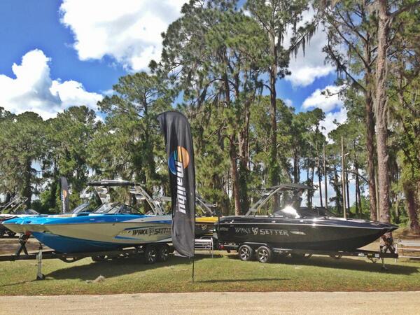 Sweet shot from our recent Windermere Boat Show. Thanks to <a href="/KevcoMedia/">Kevin Michael</a> and <a href="/malibuboats/">Malibu Boats</a> #Windermere #boats #MXZ