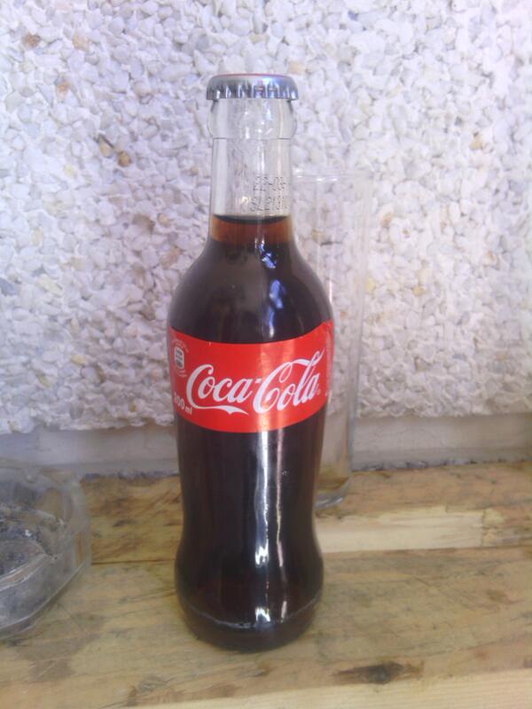 LrdsSanchezDiaz's tweet photo. Bienvenidos al s. XXI en @PubdeArriba  #CocaColaModerna #quecosaspasan... http://t.co/CeahMXmNGt