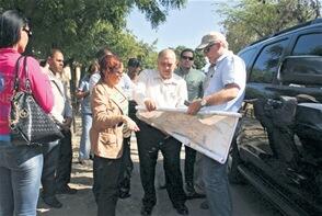 stephaniegmedin's tweet photo. Reasumirán trabajos de  la vía Peravia-Valdesia.
 @rcavada  @telesistema11rd  @FranciscoFelixV  @CDN37  @SIN24Horas . http://t.co/rmg2DUzSLy