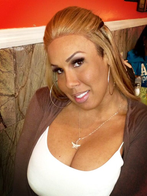 Watch SexiiTrina's leaked NSFW photo on TwXstars