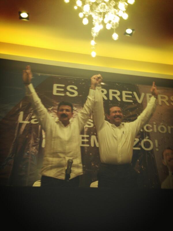 OscarLaraVer's tweet photo. Es irreversible, la transformación de #Veracruz  ¡ya empezó! @JulioSaldanaM #DeLaManoContigo http://t.co/KxKdsCSOEg
