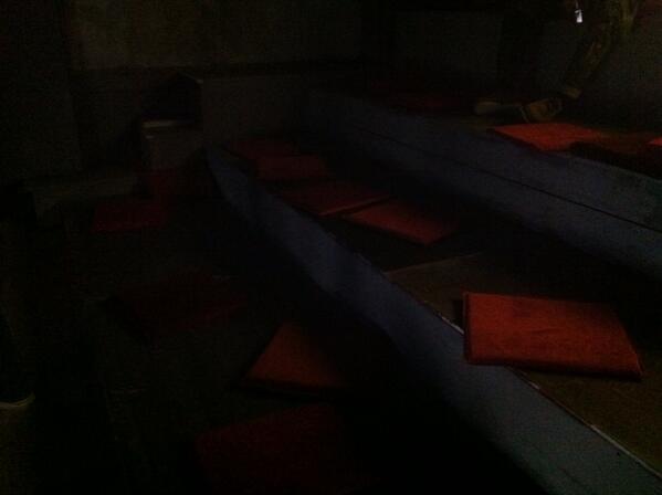 frapetrella's tweet image. A noi piace andare a teatro. John Talabot #elita #mwd12