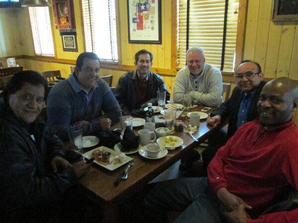 sendingproject's tweet photo. Great lunchtime discussion today -- building community among KC-area Hispanic pastors and the overall Church of KC http://t.co/DGOLmm5B1s