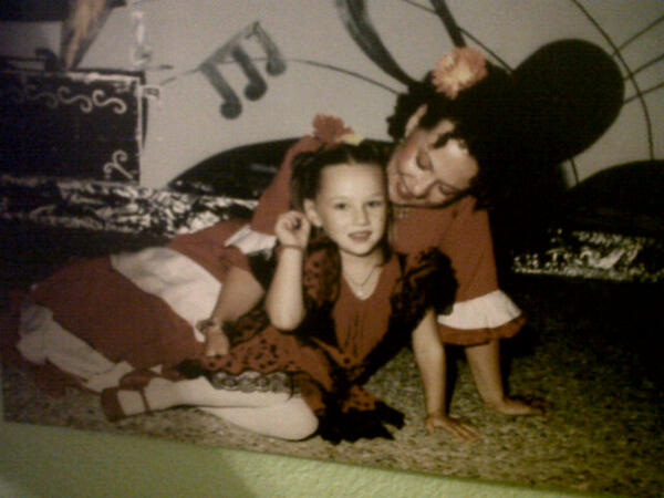 Mireeia8's tweet photo. Moooooooolts d'anys mami,disfrutel's t'eeeestimmolt #olenoltros! http://t.co/gbK2uYgLfy