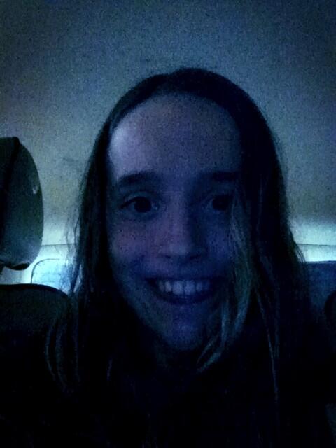 AlejandraLlanza's tweet photo. @babelescudero esass selfiessss http://t.co/JxJ8PfctM6