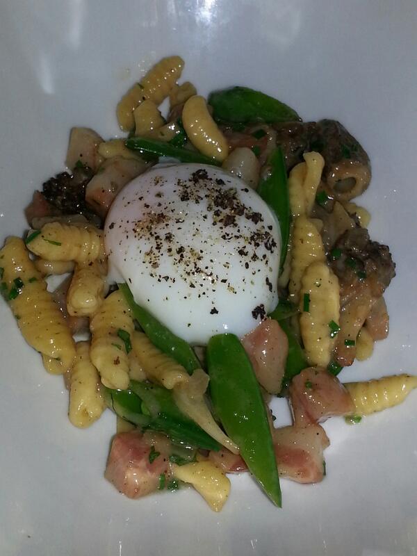 OGshortychef's tweet photo. Check it out cavatelli, sugar snap peas, morel mushrooms and lots of love! http://t.co/T9VnBeVdaB