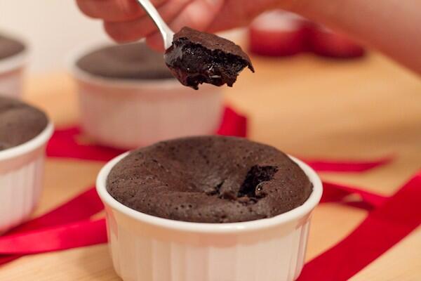 Nutella_Porn's tweet photo. Nutella soufflès http://t.co/QnQPTsBT8E