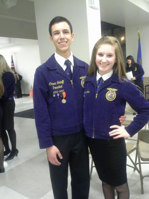 Chelseaa_Breann's tweet image. @chanceimhoff!!:) #WhatASweetheart #SameBreed #TeamBreedGerman