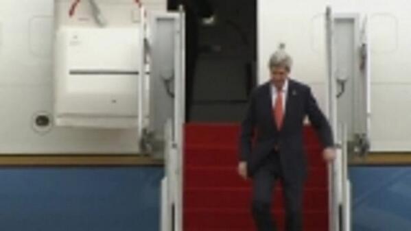 VIDEO: Kerry arrives in Seoul - 

US Secretary of State John Kerry arrives in South ... - bit.ly/Zlio3x