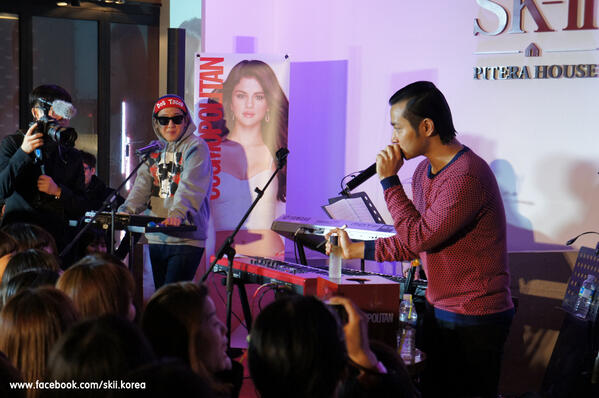 <SK-II 피테라 하우스 시즌 2> 오늘의 하이라이트! 역시 버벌진트가 직접 진행하는 럭키 드로우! 그가 사인한 SK-II 피테라 에센스를 받을 행운의 주인공은 과연 누구일까요?