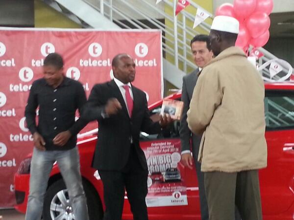 Telecel_Zim's tweet photo. Kariba in the house. #SurprisePrize #WinBigPromo #TellSomeone http://t.co/hXkvjTTqKn