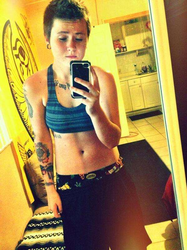 Lezbehonest10's tweet photo. Super stoke to start my membership at the gym http://t.co/qyBInV7BYv