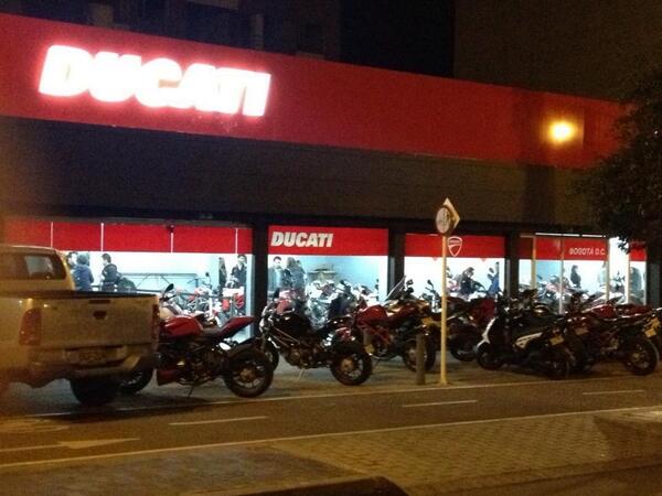 DavidSarmiento2's tweet photo. Miércoles de rodadas!! http://t.co/d78xmE4jAl