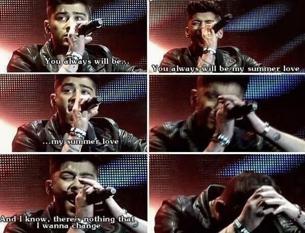 harrycampus's tweet image. Zayn was crying DONT TOUCH ME OH MY GOD