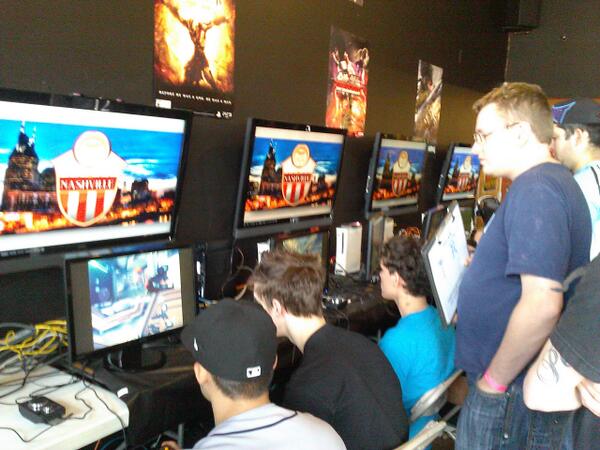 JessicaBlevins's tweet image. #warriors #agl5 #poolplay @NinjaRTB @BRIZZ_Legit @GGoofy @NTN_RyaNoob @KalvinMLG