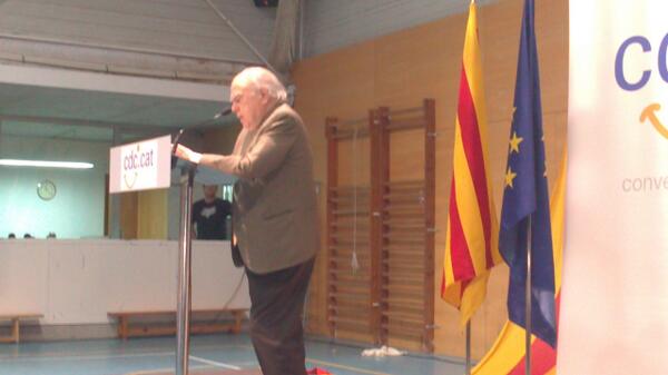 JuliaMundi's tweet photo. Bon sopar amb #JordiPujol a l'Estartit #jnc #catalunya http://t.co/qBY8hCIJDg