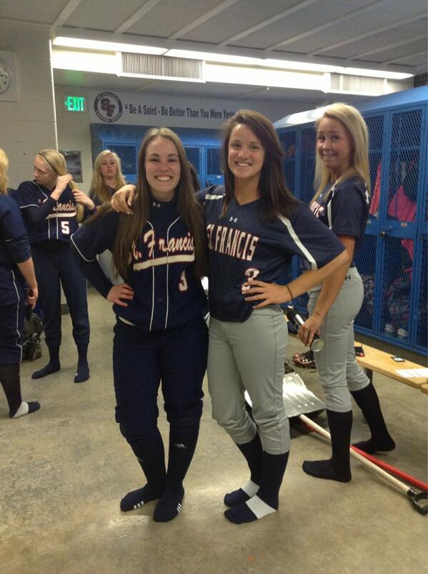 Tori6699's tweet image. One of my Best Friends #samenumber #photobomb @caitlinluby