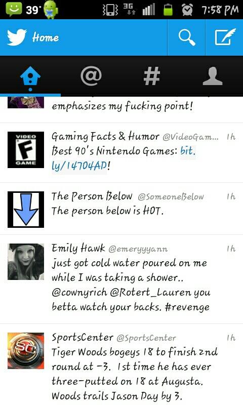 DerekLynch7's tweet image. Mmm I think you may be wrong on this one. #SheCold #Brrr #NahButReally #SheCute @emeryyyann