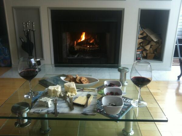 krisginyyc's tweet photo. Fridays are hard http://t.co/KX90fQPzPR