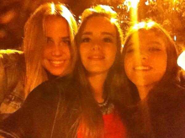 claarifg's tweet photo. #asssolutos13 vaaaaamos para mya 😉 @MarisaCases @claucarpena http://t.co/AMHQMVWIcv