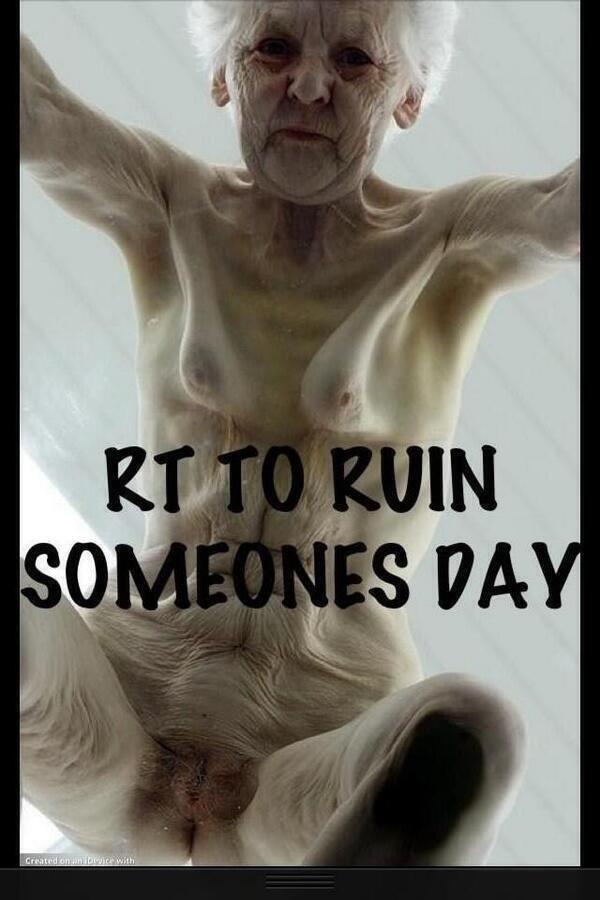 BadAdviceDog's tweet photo. Ariana Grande is bad 😍🔥 http://t.co/YwgjVSavlF
